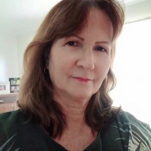 Meet your Posher, Ellen